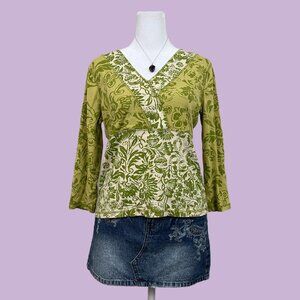 Green floral Y2K knit top with 3/4 length sleeve